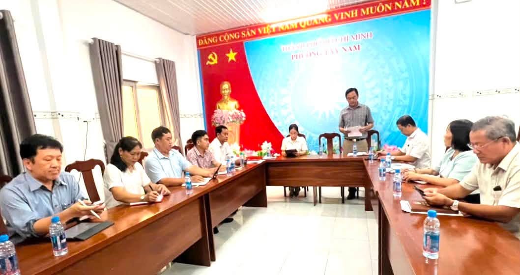 BAN VĂN HÓA - XÃ HỘI, HỘI ĐỒNG NHÂN DÂN PHƯỜNG TÂY NAM TỔ CHỨC HỌP VỀ ĐÁNH GIÁ VIỆC GIẢI QUYẾT, TRẢ LỜI Ý KIẾN