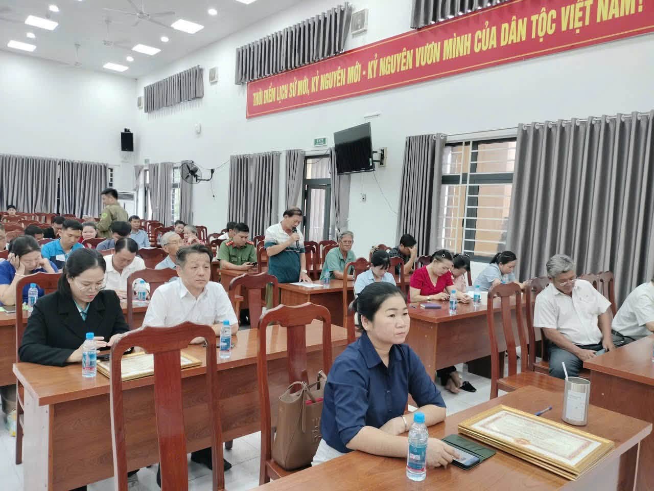 CÔNG AN PHƯỜNG TÂY NAM TỔ CHỨC TỌA ĐÀM “CÔNG AN LẮNG NGHE Ý KIẾN NHÂN DÂN”