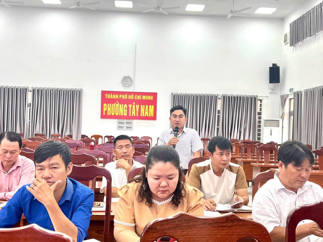 PHƯỜNG TÂY NAM HỌP ĐỊNH KỲ BAN CHỈ ĐẠO KHÁM SỨC KHỎE TOÀN DÂN, TẬP TRUNG ĐẨY NHANH TIẾN ĐỘ KHÁM CHO CÔNG NHÂN VÀ HỌC