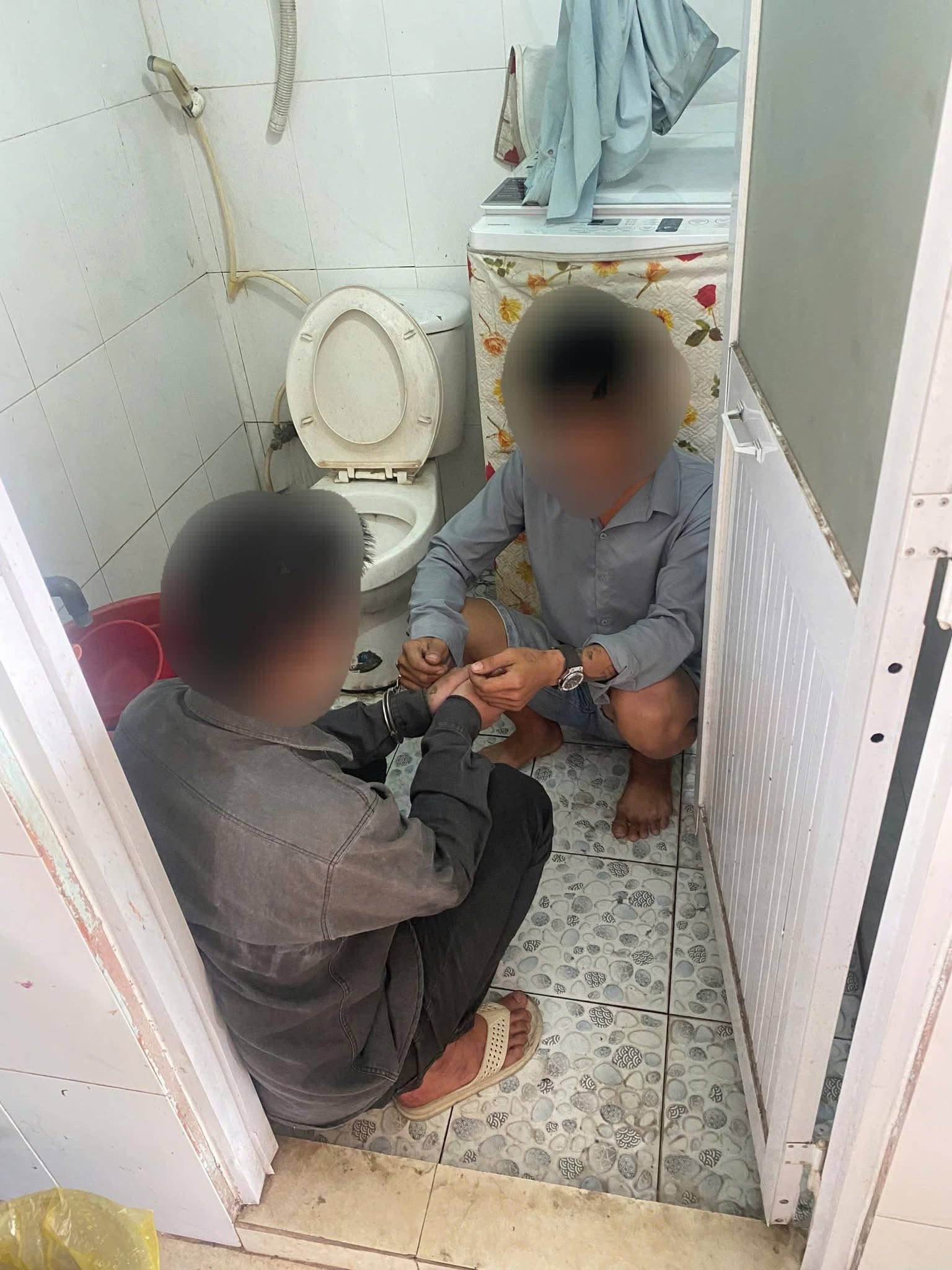 Công an phường Tây Nam truy xét, bắt giữ 06 (sáu) đối tượng mua bán, tàng trữ, tổ chức sử dụng trái phép chất ma túy