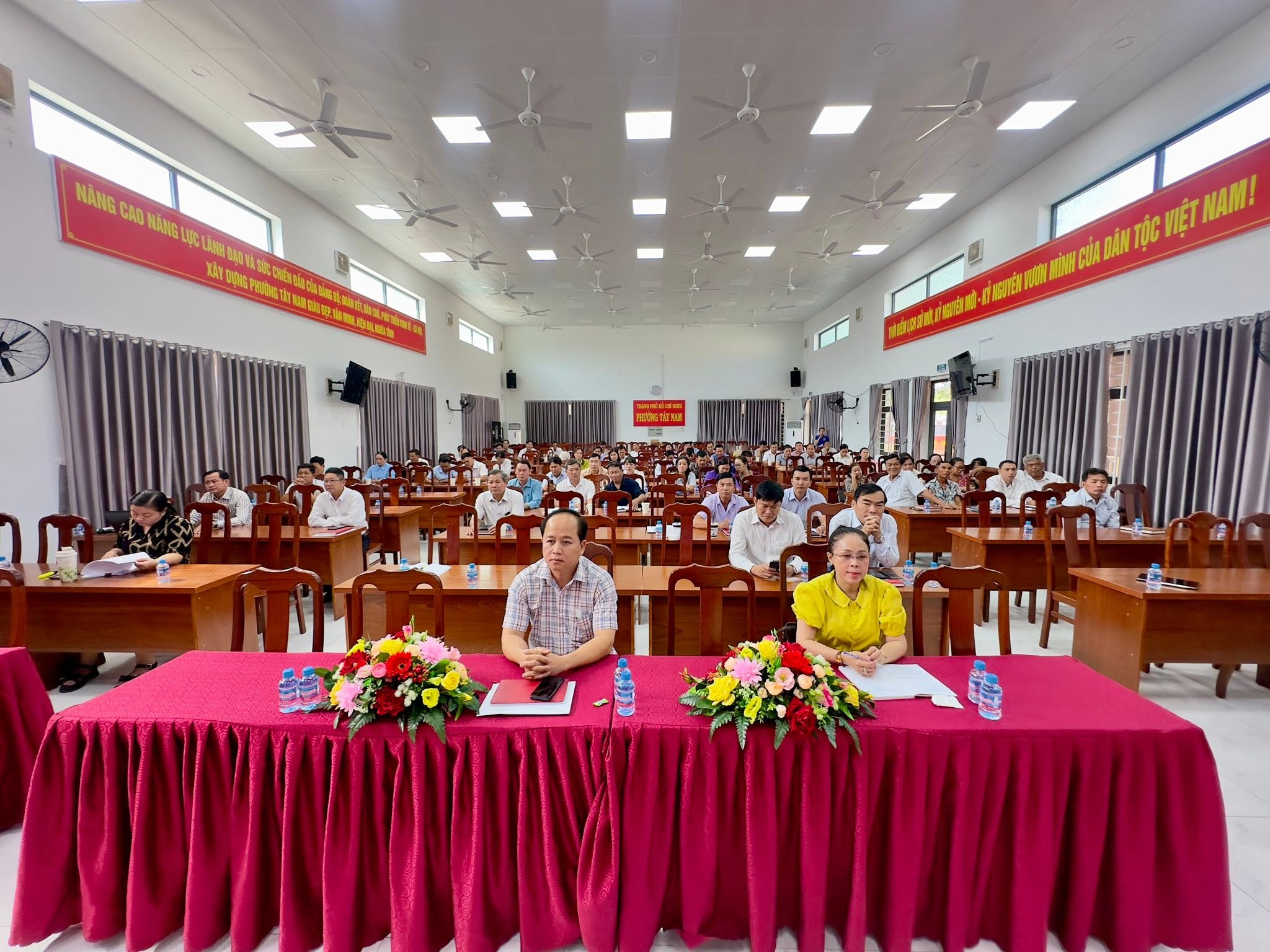 UBND PHƯỜNG TÂY NAM THAM GIA HỘI NGHỊ TRỰC TUYẾN TOÀN QUỐC TRIỂN KHAI CÔNG TÁC BẦU CỬ